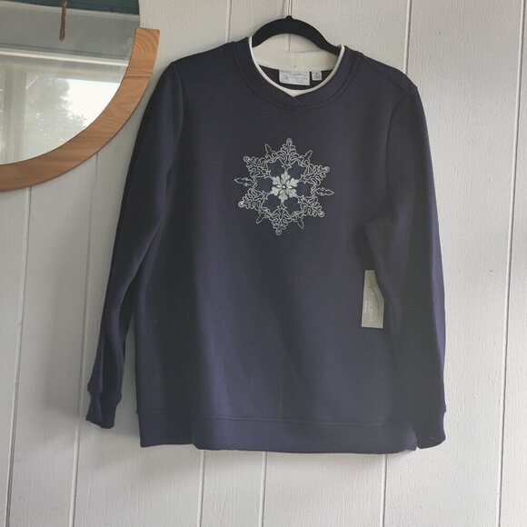 Studio Works Sport sweatshirt with snowflake design. Navy Blue & white collar 1X - Picture 1 of 8